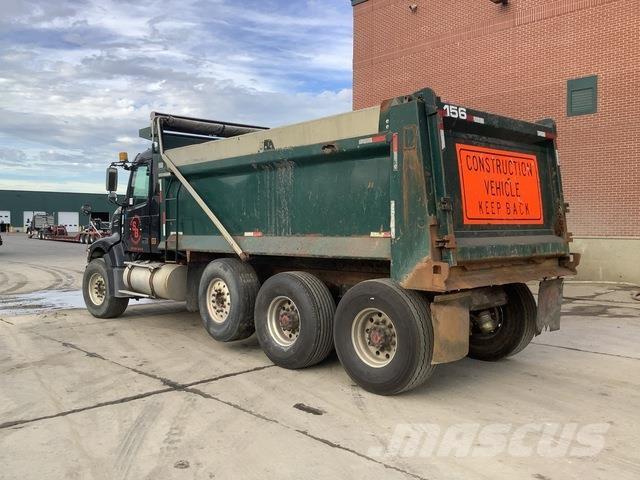 Volvo VHD84F Самоскиди