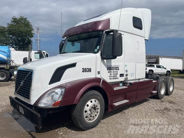 Volvo VNL Тягачі