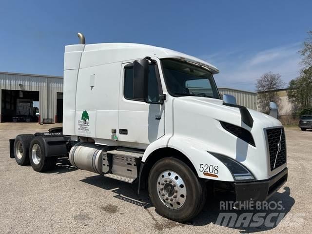 Volvo VNL Тягачі