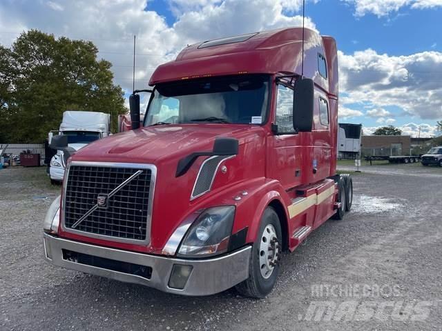 Volvo VNL Тягачі
