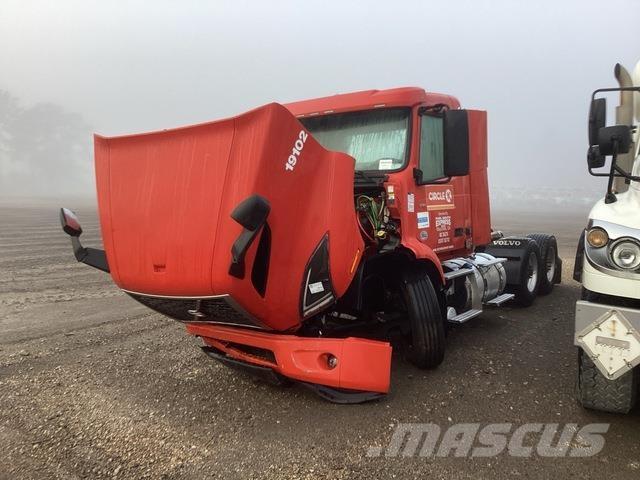 Volvo VNL Тягачі