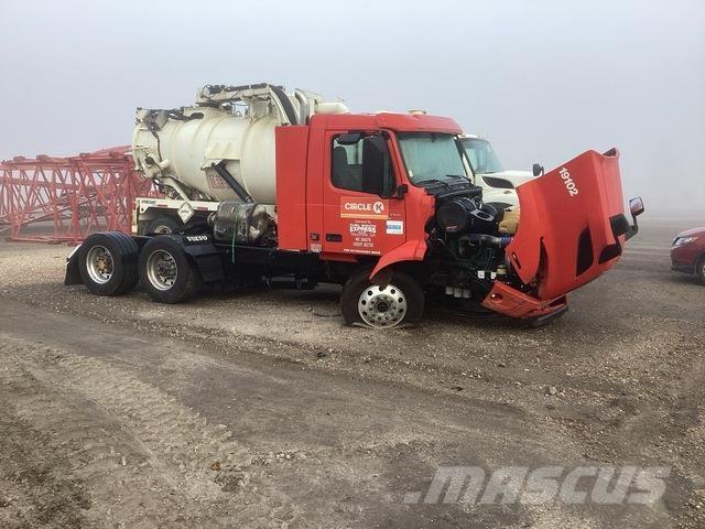 Volvo VNL Тягачі