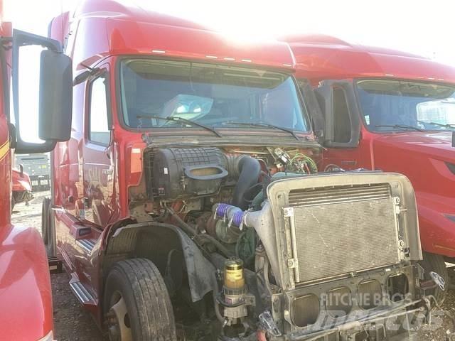 Volvo VNL Тягачі