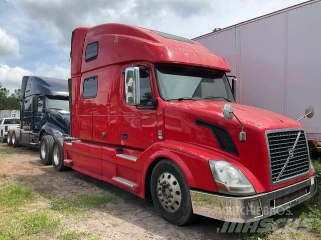 Volvo VNL Тягачі