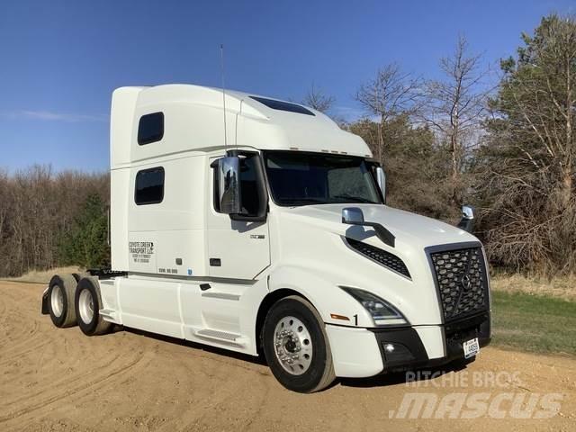 Volvo VNL Тягачі