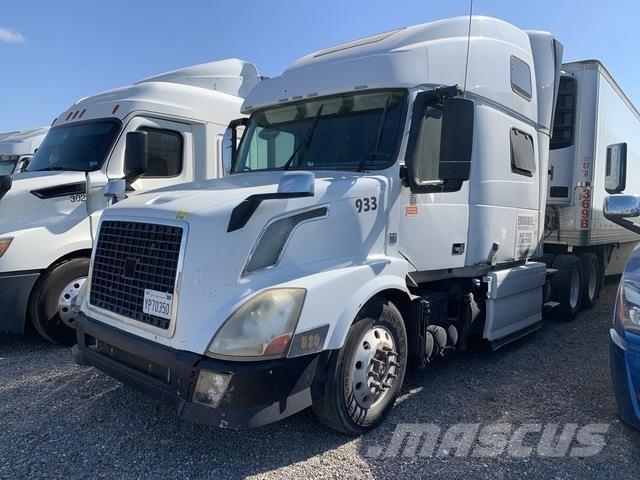Volvo VNL Тягачі