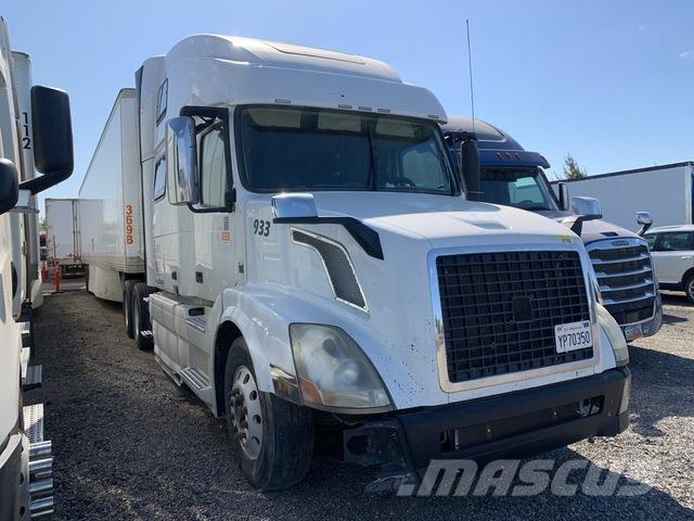 Volvo VNL Тягачі