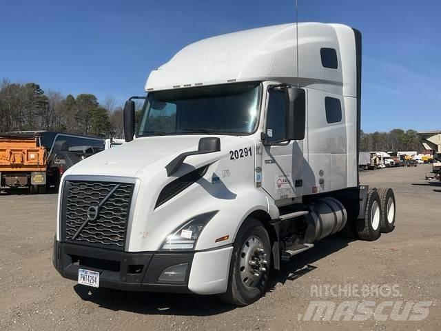 Volvo VNL Тягачі