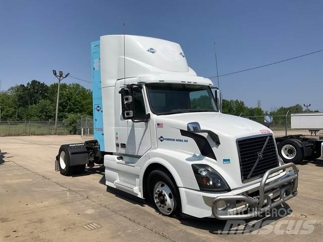 Volvo VNL Тягачі