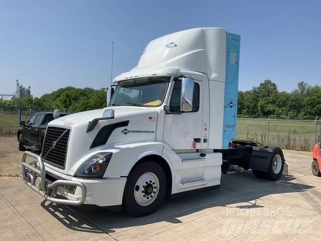 Volvo VNL Тягачі