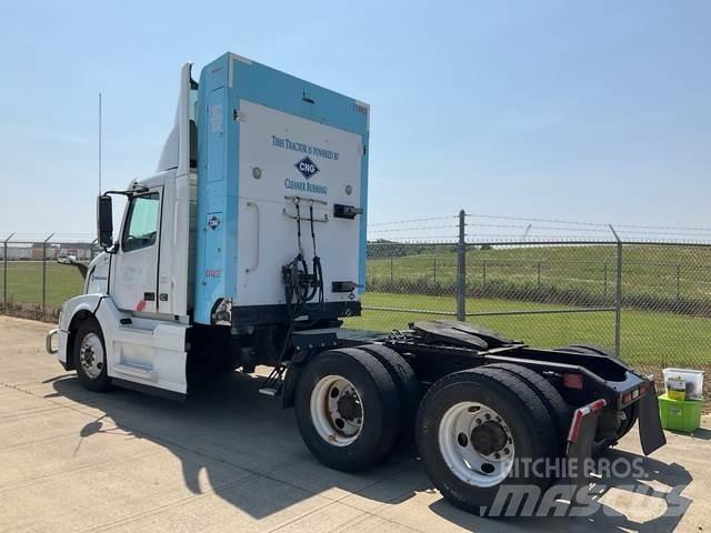 Volvo VNL Тягачі