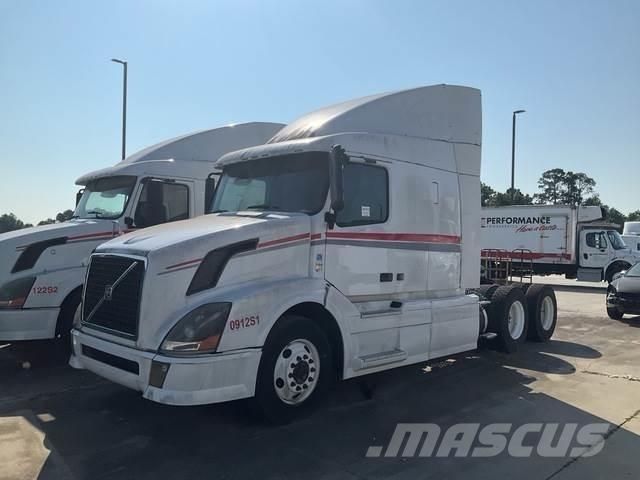 Volvo VNL Тягачі