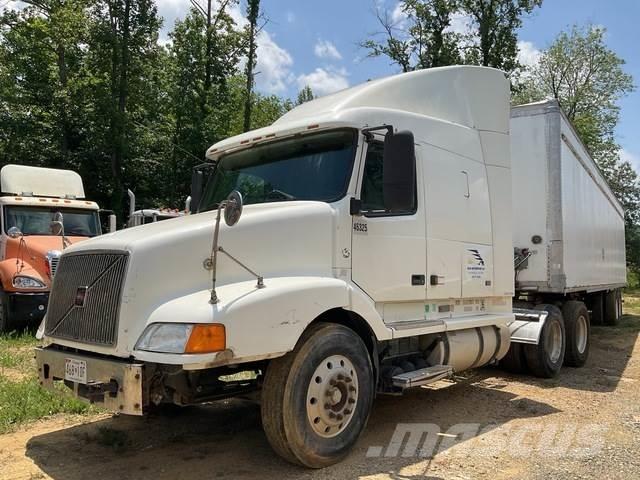 Volvo VNL Тягачі