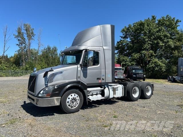 Volvo VNL Тягачі