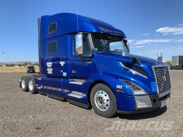 Volvo VNL Тягачі