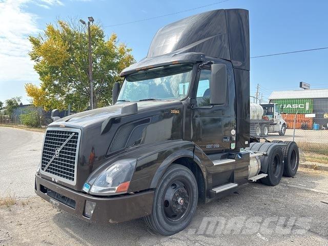 Volvo VNL Тягачі