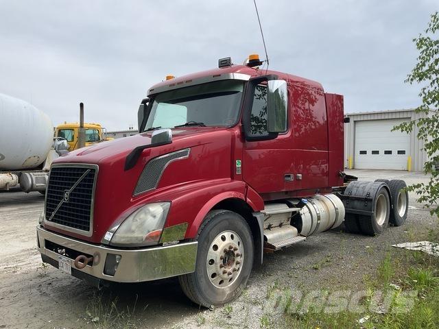 Volvo VNL Тягачі