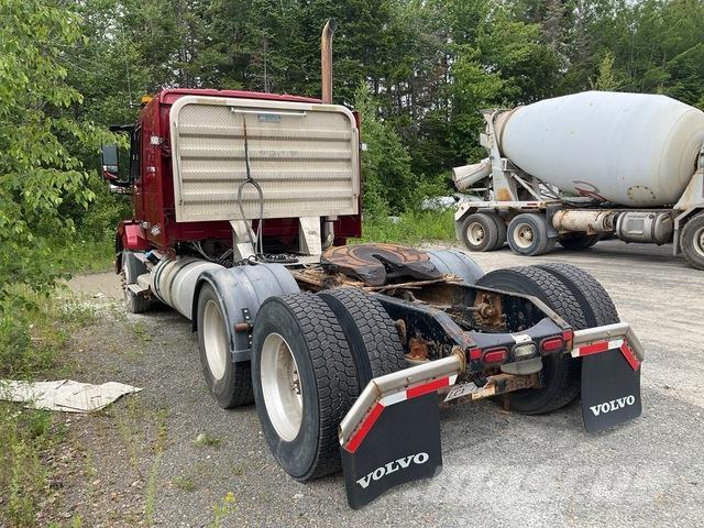 Volvo VNL Тягачі