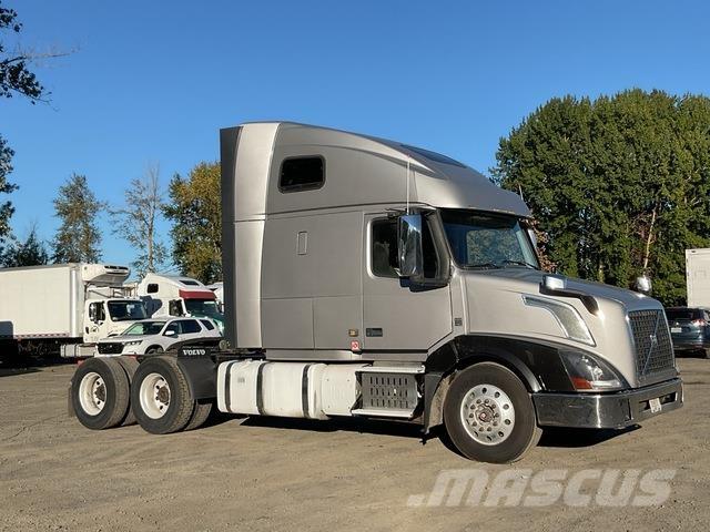 Volvo VNL Тягачі