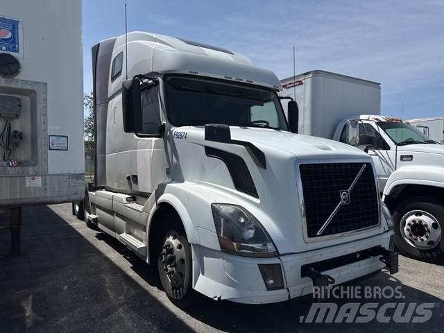 Volvo VNL64T Тягачі