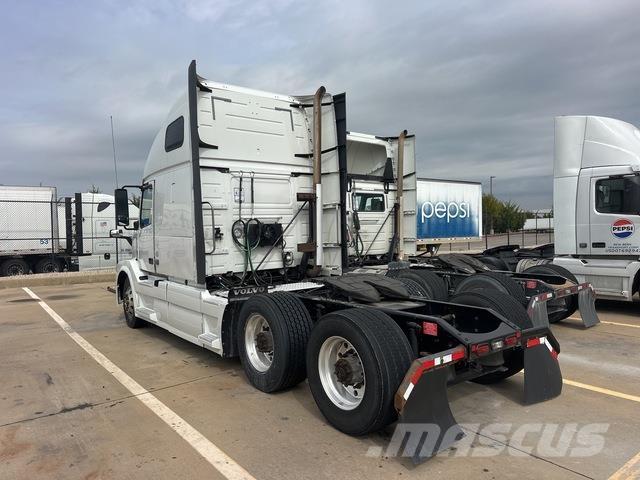 Volvo VNL64T Тягачі