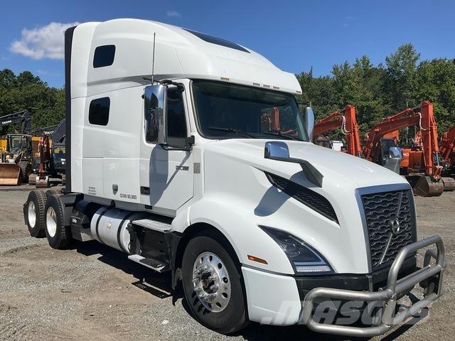 Volvo VNL760 Тягачі