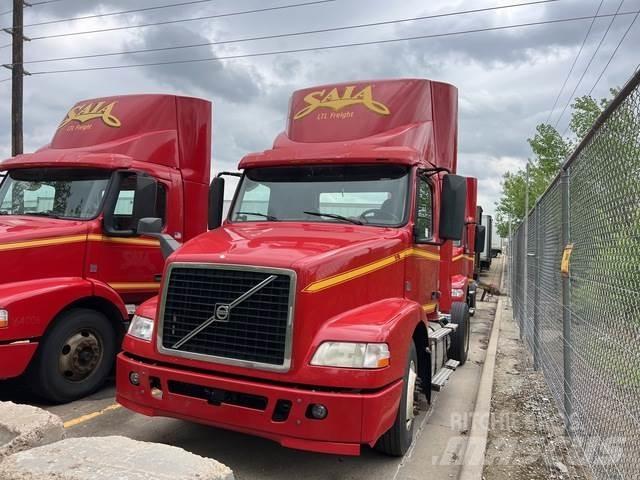 Volvo VNM Тягачі