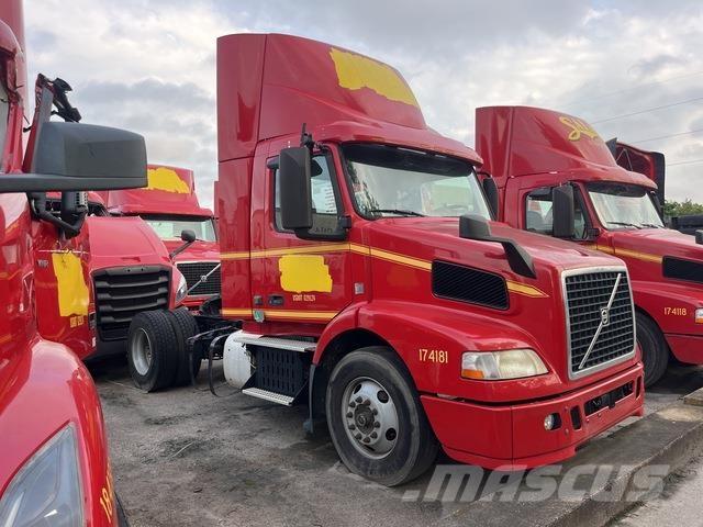 Volvo VNM Тягачі