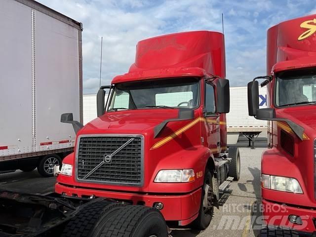 Volvo VNM Тягачі