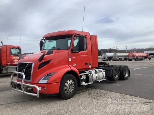 Volvo VNR Тягачі