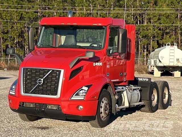Volvo VNR Тягачі