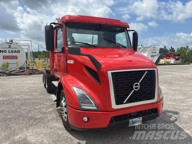 Volvo VNR Тягачі