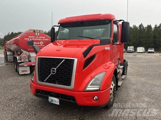 Volvo VNR Тягачі