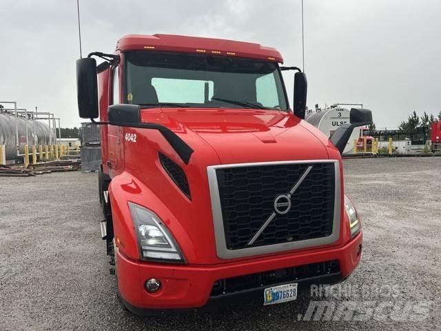 Volvo VNR Тягачі