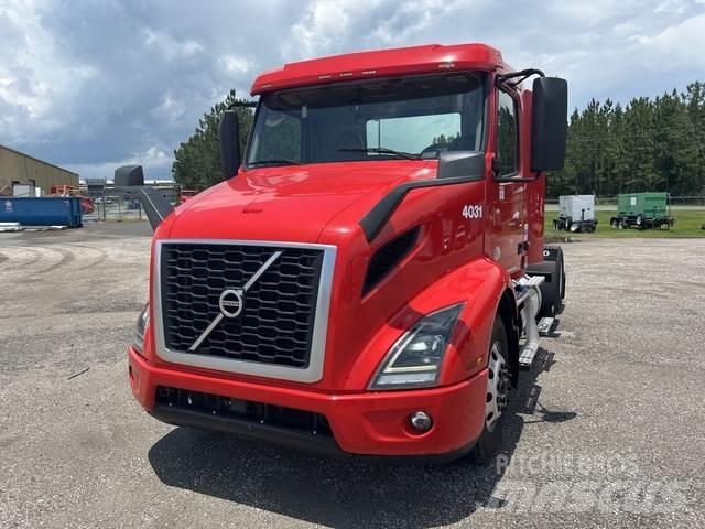 Volvo VNR Тягачі