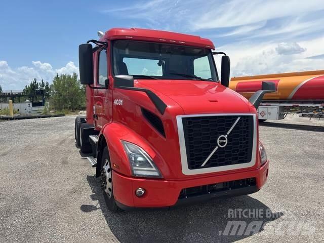 Volvo VNR Тягачі