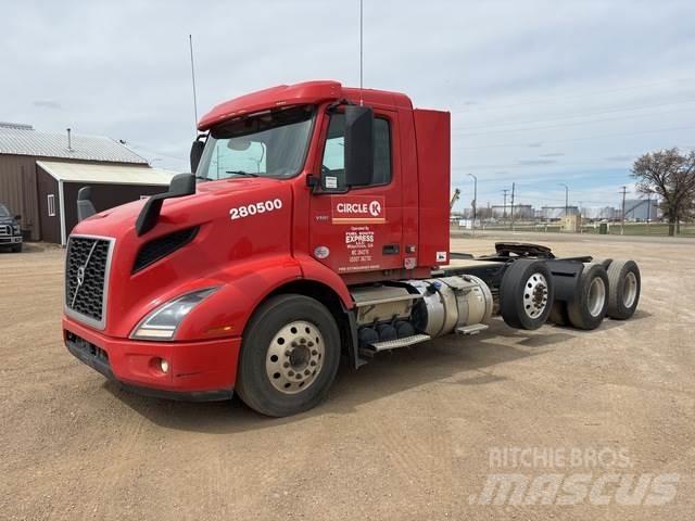 Volvo VNR Тягачі