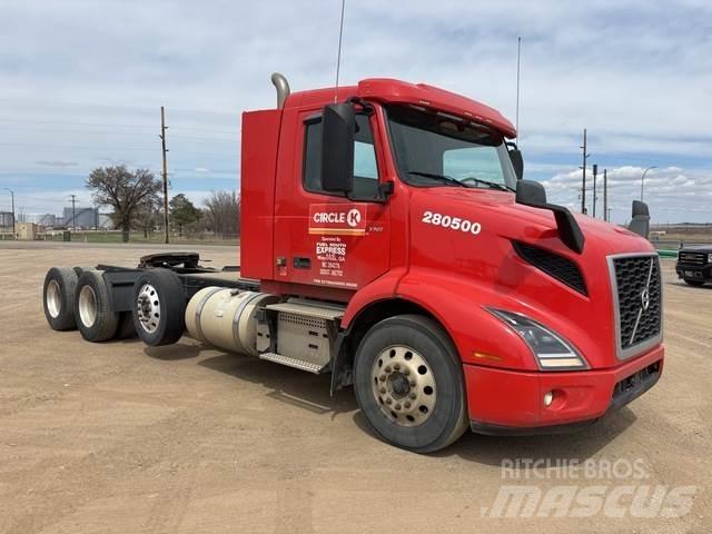 Volvo VNR Тягачі