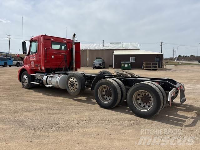 Volvo VNR Тягачі