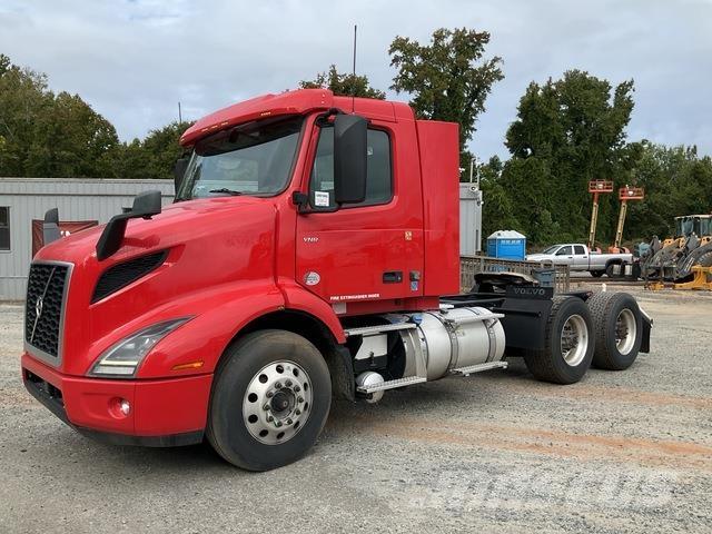 Volvo VNR Тягачі