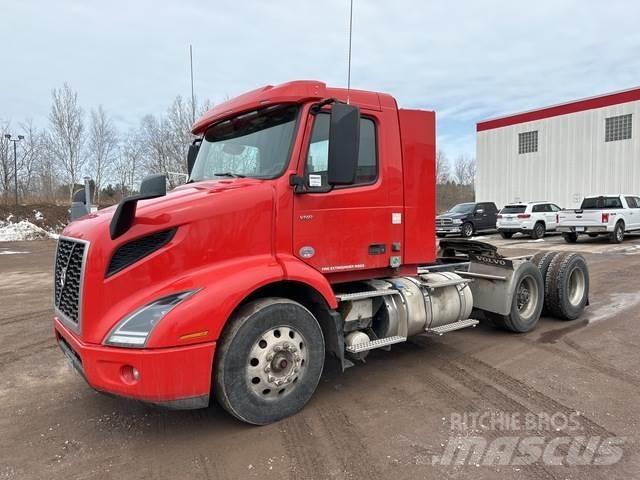 Volvo VNR Тягачі