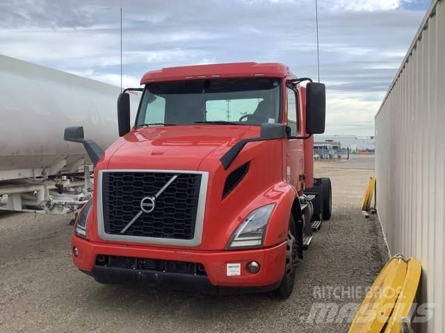 Volvo VNR Тягачі
