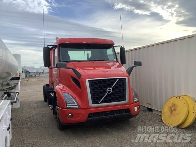 Volvo VNR Тягачі
