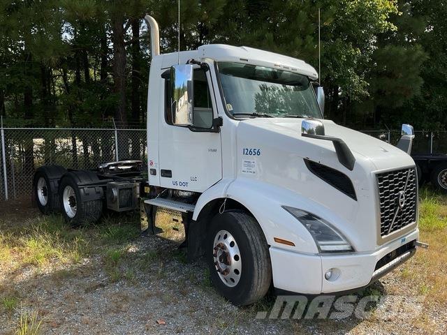 Volvo VNR Тягачі