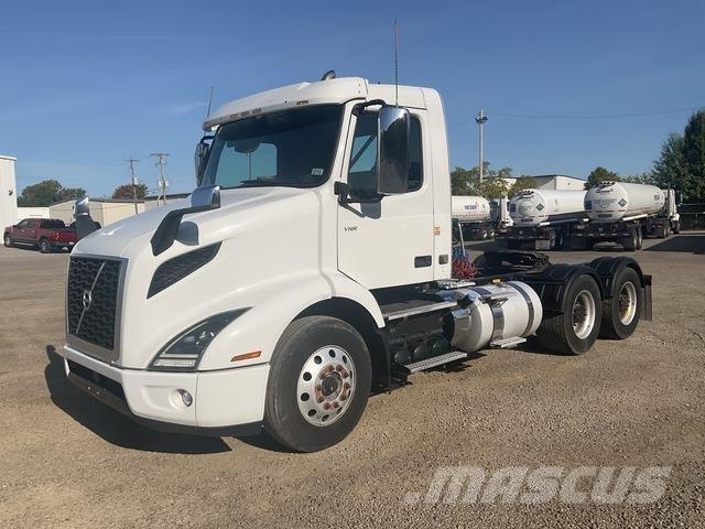 Volvo VNR Тягачі