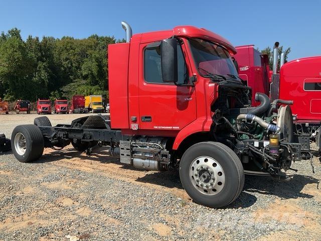 Volvo VNR Тягачі