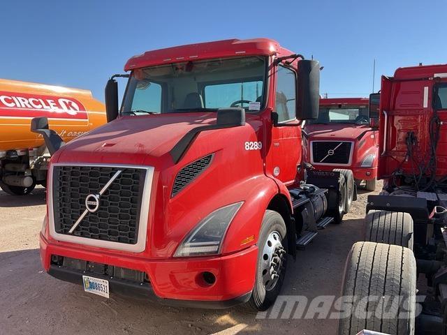 Volvo VNR Тягачі