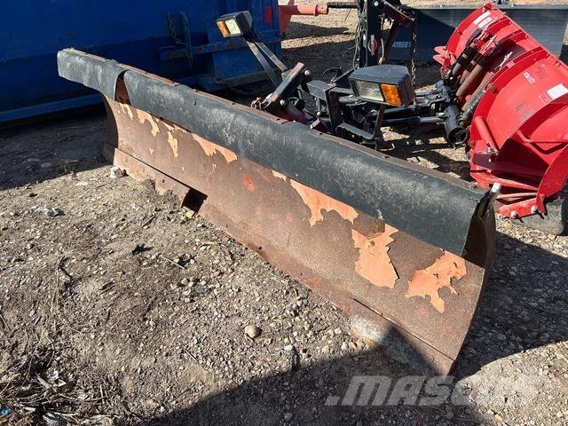 Western  Снігоочищувальні ножі та плуги