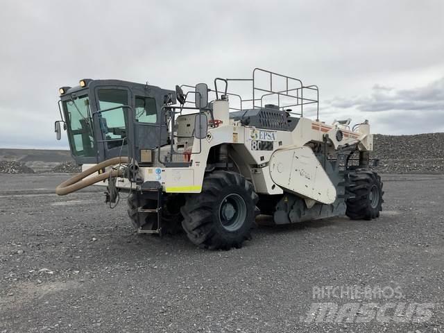 Wirtgen 2400 Ущільнювачі грунту