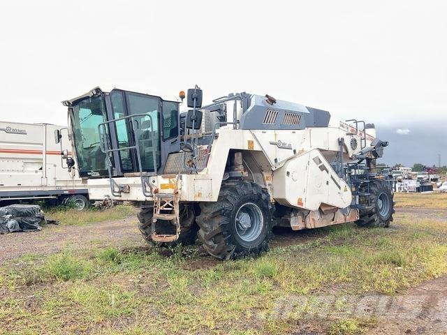 Wirtgen WR240 Ущільнювачі грунту